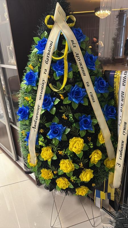 Вінок ритуальний Туя